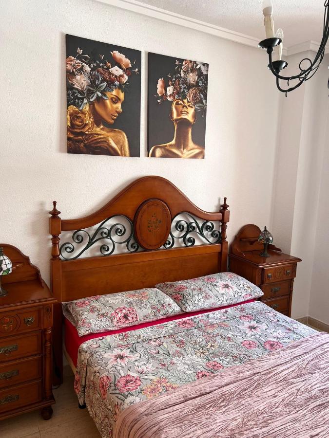 Apartamento Felix De La Fuente Torrevieja Eksteriør bilde