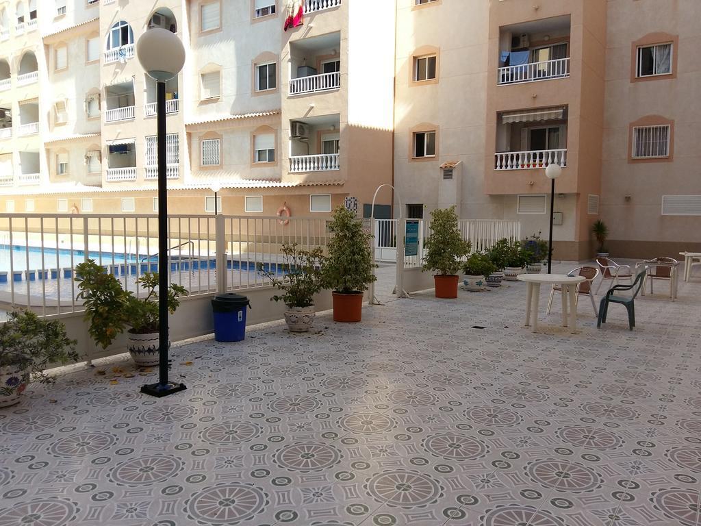 Apartamento Felix De La Fuente Torrevieja Eksteriør bilde